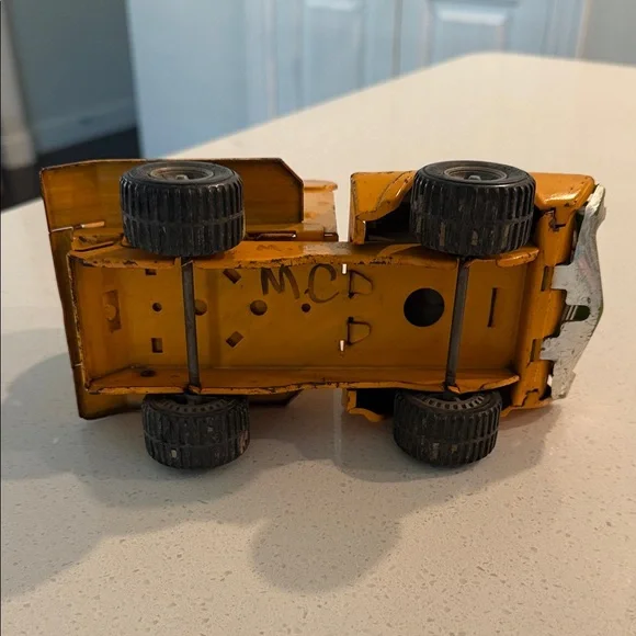 Vintage Tonka Yellow Cement Mixer Truck - Picture 6 of 6